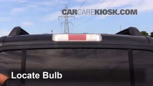 2008 Ford Explorer Sport Trac XLT 4.0L V6 Éclairage Feu de freinage central (remplacer l'ampoule)